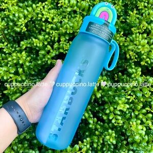 🌈NWT💙Starbucks 2025 Frosted Blue Rainbow Magnet Charm Strap Water Bottle Tumbler
